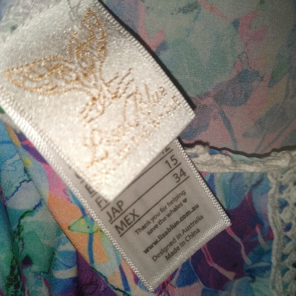 1/4Lisa Blue Call of the Whale Calvary Crop Top - Picture 2 of 4